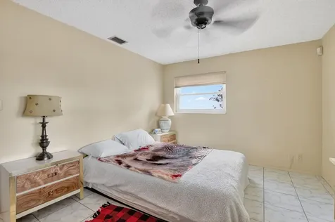 121 Nw 28th Court Pompano Beach FL 33064