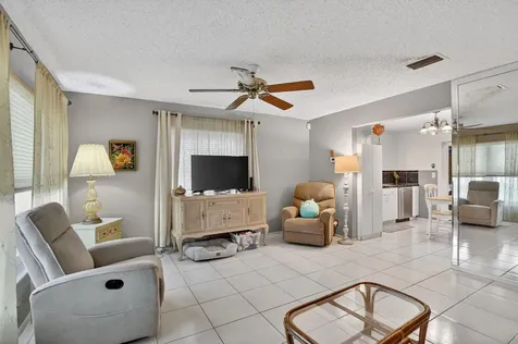 121 Nw 28th Court Pompano Beach FL 33064