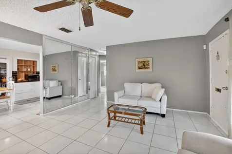 121 Nw 28th Court Pompano Beach FL 33064
