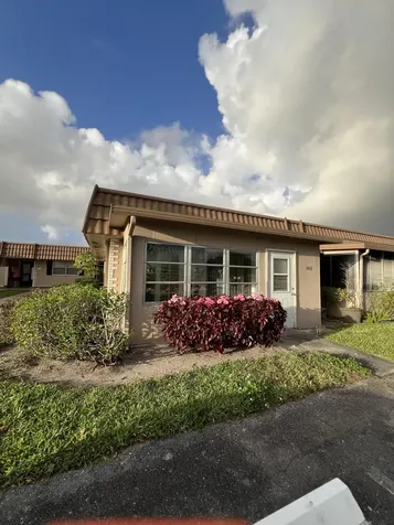 322 Seville Delray Beach FL 33446