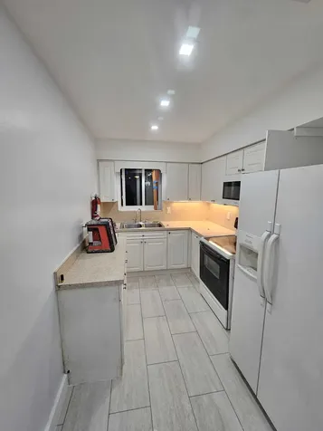 2030 SW 41st Avenue Fort Lauderdale FL 33317
