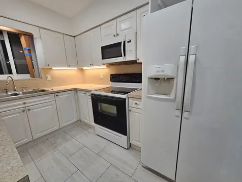 2030 SW 41st Avenue Fort Lauderdale FL 33317
