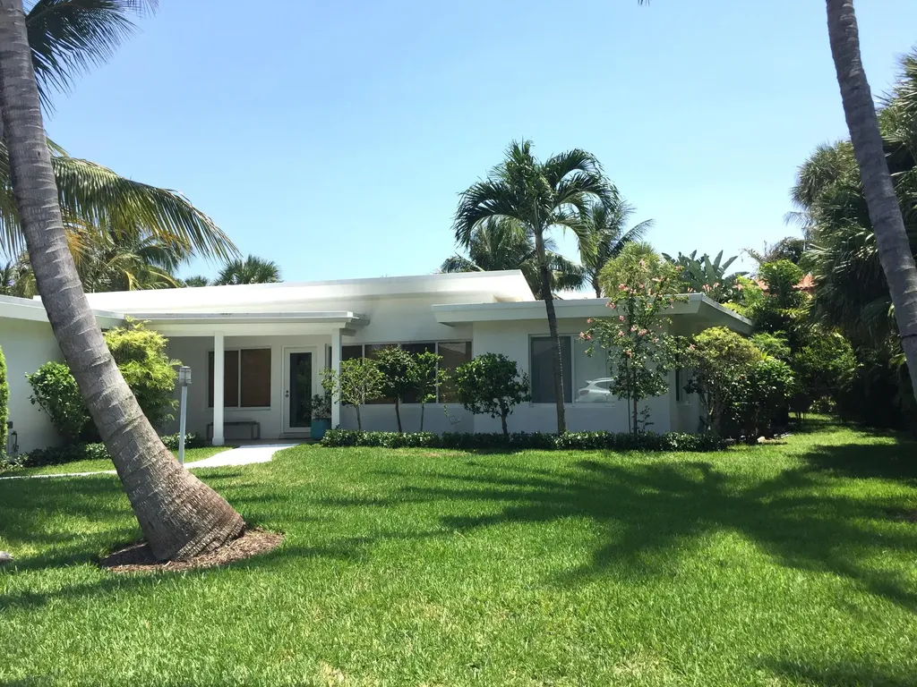 145 Beacon Lane Jupiter Inlet Colony FL 33469