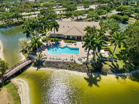 10748 Hidden Bend Way Wellington FL 33414