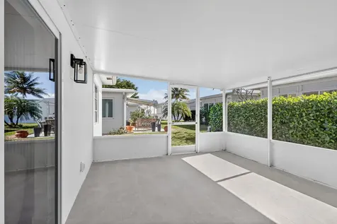 2206 Sw 20th Way Boynton Beach FL 33426