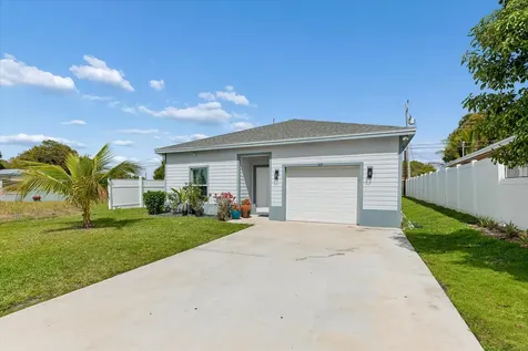 525 Nw 12th Avenue Boynton Beach FL 33435
