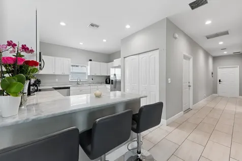 525 Nw 12th Avenue Boynton Beach FL 33435