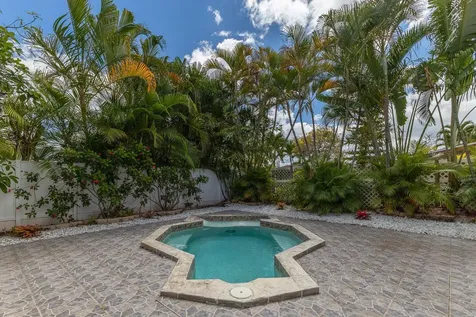498 Ne 47th Street Boca Raton FL 33431