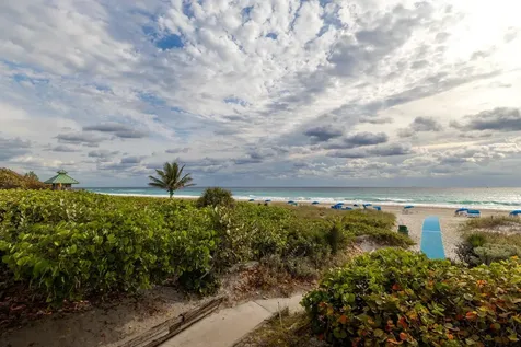 498 Ne 47th Street Boca Raton FL 33431