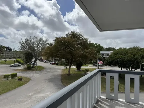 301 Wellington F West Palm Beach FL 33417