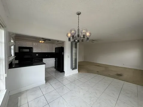 301 Wellington F West Palm Beach FL 33417
