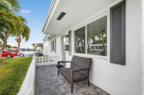2010 SW 6th Avenue Boynton Beach FL 33426