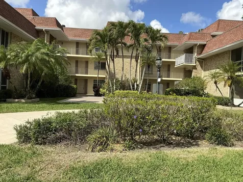 5500 Tamberlane Circle Palm Beach Gardens FL 33418