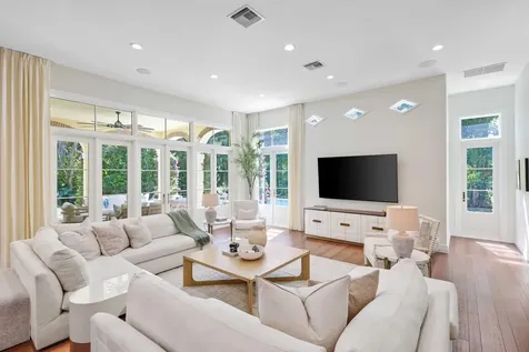 800 Ne 4th Street Boca Raton FL 33432