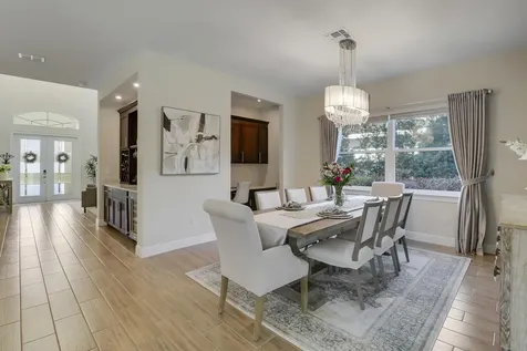2475 Ne Evinrude Circle Jensen Beach FL 34957