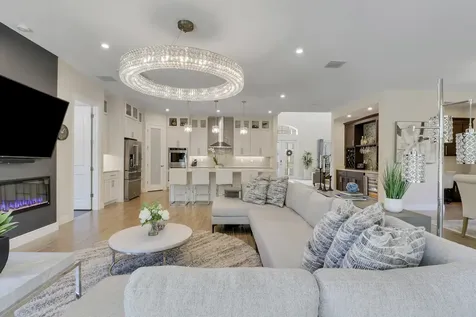 2475 Ne Evinrude Circle Jensen Beach FL 34957