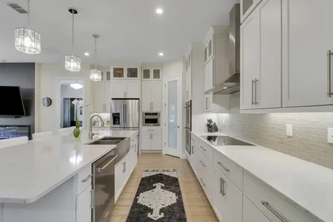 2475 Ne Evinrude Circle Jensen Beach FL 34957