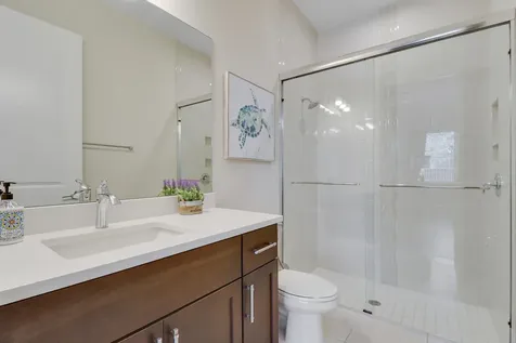 2475 Ne Evinrude Circle Jensen Beach FL 34957