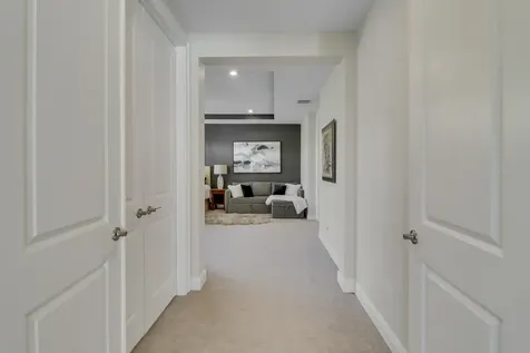 2475 Ne Evinrude Circle Jensen Beach FL 34957
