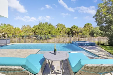 2475 Ne Evinrude Circle Jensen Beach FL 34957