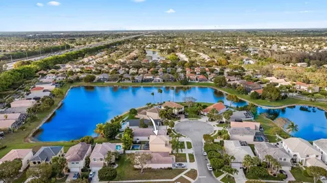 6939 Dawntree Court Lake Worth FL 33467