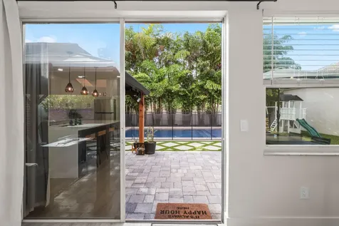 6939 Dawntree Court Lake Worth FL 33467