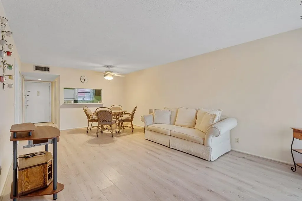 12026 Greenway Circle Royal Palm Beach FL 33411