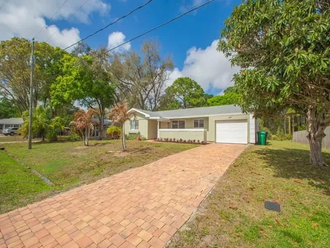 2317 Se Gillette Avenue Port Saint Lucie FL 34952