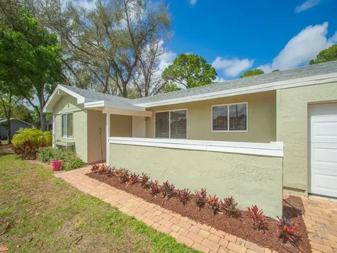 2317 Se Gillette Avenue Port Saint Lucie FL 34952