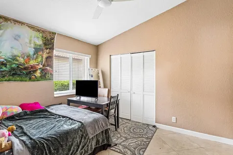4797 Nw 7th Place Deerfield Beach FL 33442