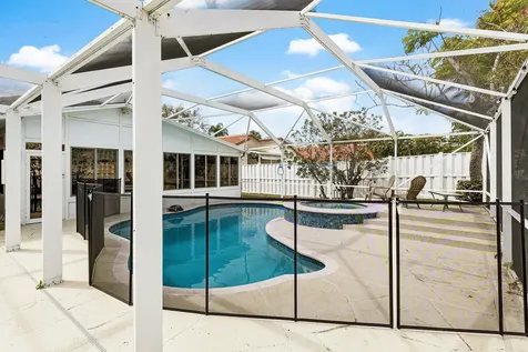 4797 Nw 7th Place Deerfield Beach FL 33442