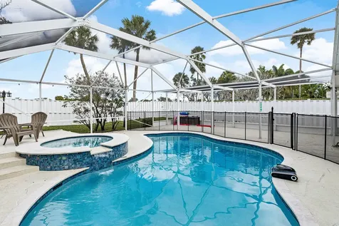 4797 Nw 7th Place Deerfield Beach FL 33442