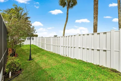 4797 Nw 7th Place Deerfield Beach FL 33442
