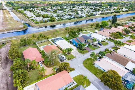 4797 Nw 7th Place Deerfield Beach FL 33442