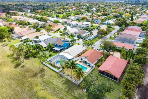 4797 Nw 7th Place Deerfield Beach FL 33442