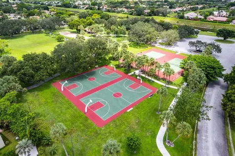 4797 Nw 7th Place Deerfield Beach FL 33442