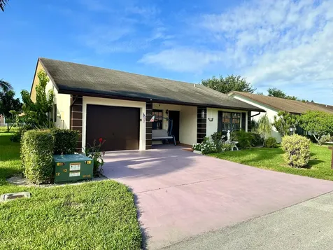 6273 Tall Cypress Circle Greenacres FL 33463