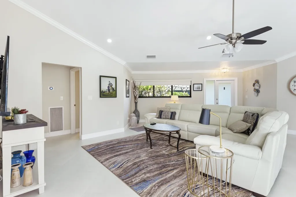 1127 E Seminole Avenue Jupiter FL 33477
