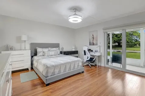 1044 Rexford Boca Raton FL 33434