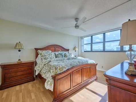 336 Golfview Road North Palm Beach FL 33408