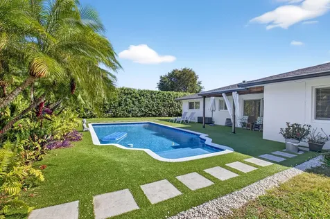 937 Sw 36th Court Boynton Beach FL 33435
