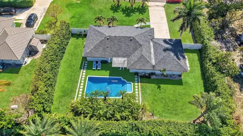 937 Sw 36th Court Boynton Beach FL 33435