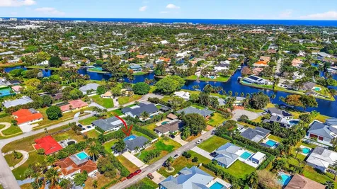 937 Sw 36th Court Boynton Beach FL 33435