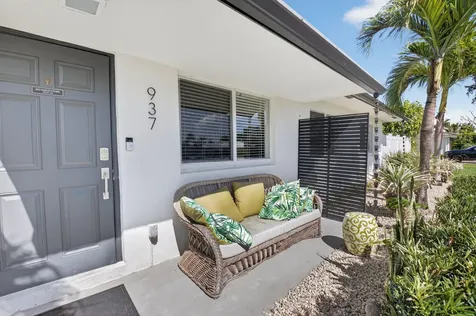 937 Sw 36th Court Boynton Beach FL 33435