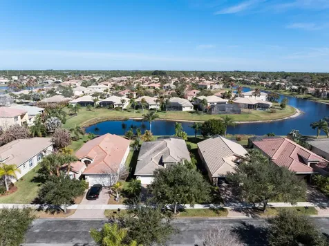 2082 Grey Falcon Circle Vero Beach FL 32962