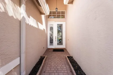 2082 Grey Falcon Circle Vero Beach FL 32962
