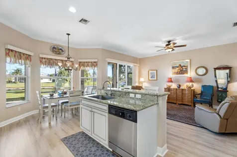 2082 Grey Falcon Circle Vero Beach FL 32962