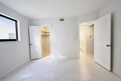305 SE 9th Avenue Pompano Beach FL 33060