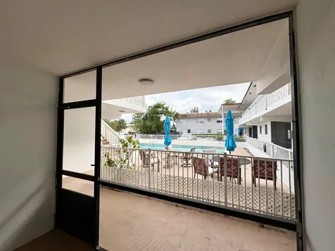 305 SE 9th Avenue Pompano Beach FL 33060