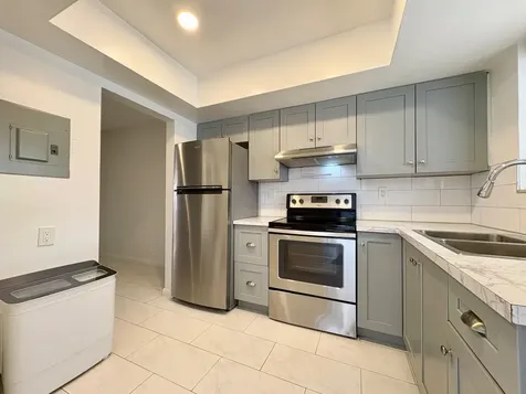 305 SE 9th Avenue Pompano Beach FL 33060